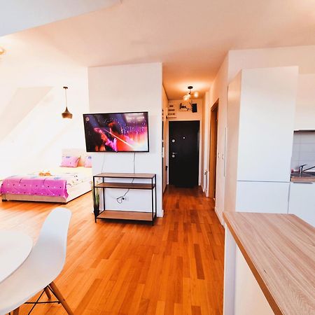 Bucharest Central E Apartment Buitenkant foto