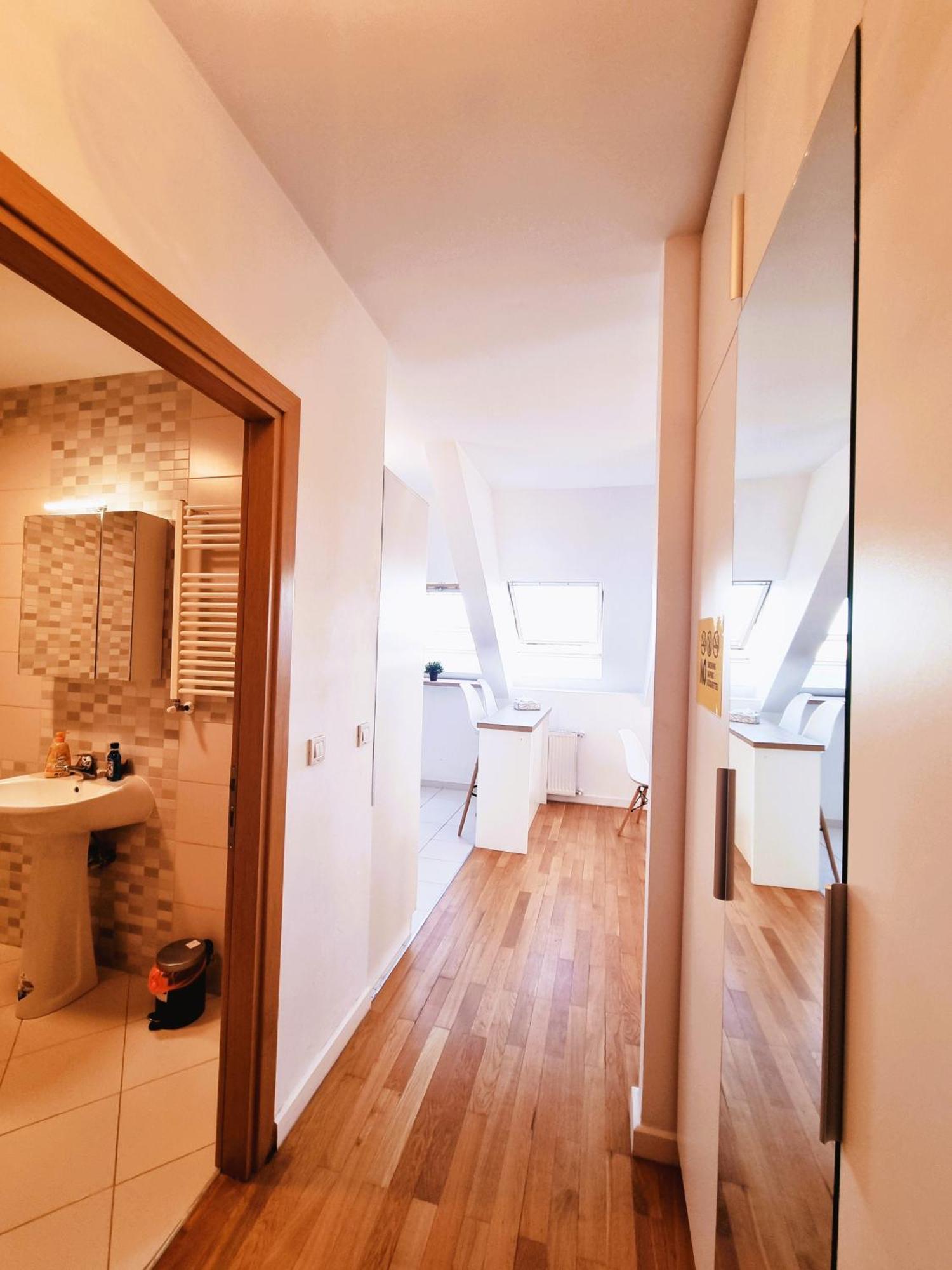 Bucharest Central E Apartment Buitenkant foto